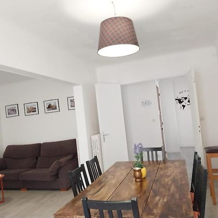 Econmic Room In A Private Apartament Hendaye Bagian luar foto